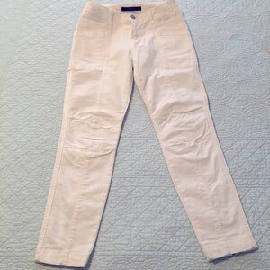 J Brand Byrnes white cargo jeans trousers. women’s size XS.